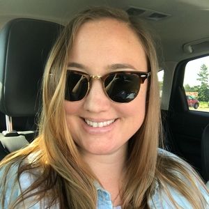 Meet your Posher, Leeanna